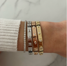 Load image into Gallery viewer, Clip On Baguette Diamond Bangle
