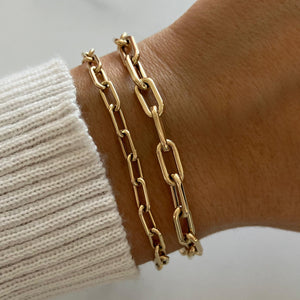 Thin Rounded Paperclip Bracelet